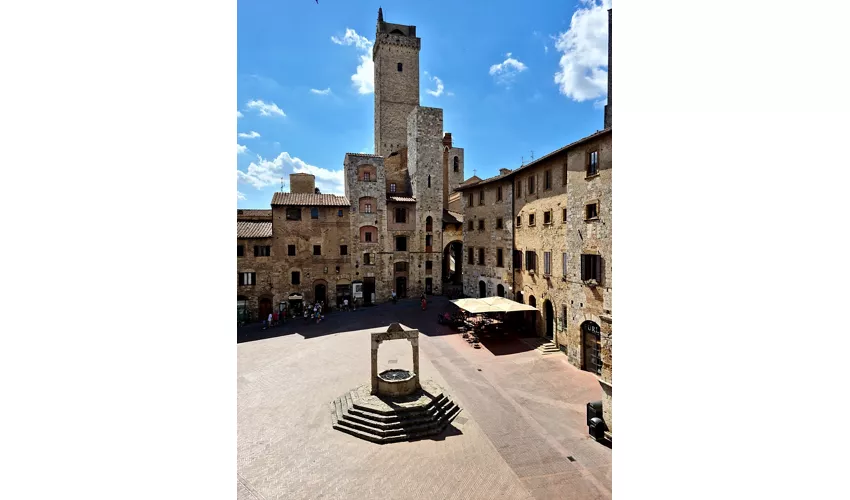 Hôtel de ville, Pinacothèque, Torre Grossa