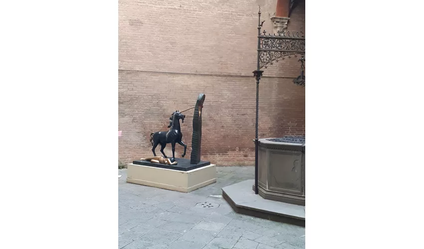Palazzo Piccolomini o delle Papesse