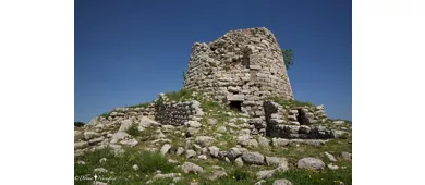 Nuraghe de Is Paras