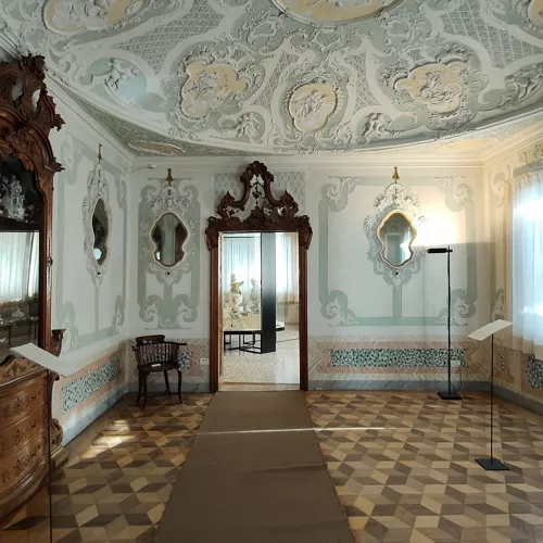 Palazzo Sturm - Museo della Ceramica G. Roi e della Stampa Remondini