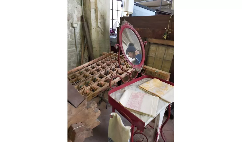 Museo-Laboratorio di tessitura a mano Giuditta Brozzetti