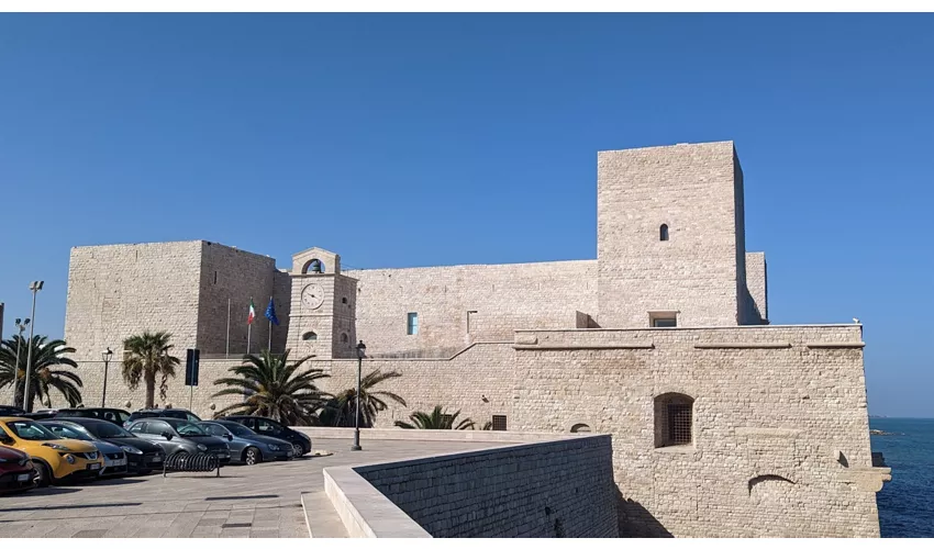 castello-svevo-di-trani-trani-italia-it