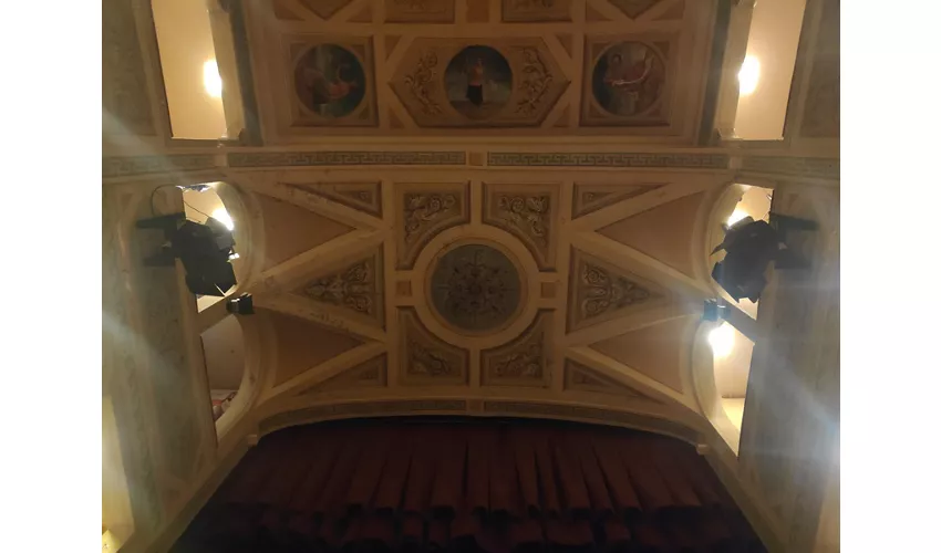 Teatro Massari