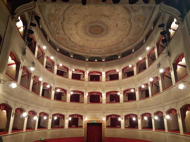 Teatro Gian Andrea Dragoni