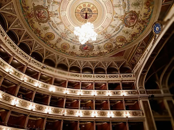 Teatro Nuovo Gian Carlo Menotti