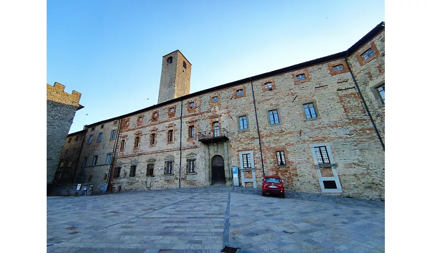 Palazzo Marchesi Bourbon del Monte