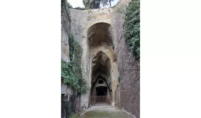 Crypta Neapolitana