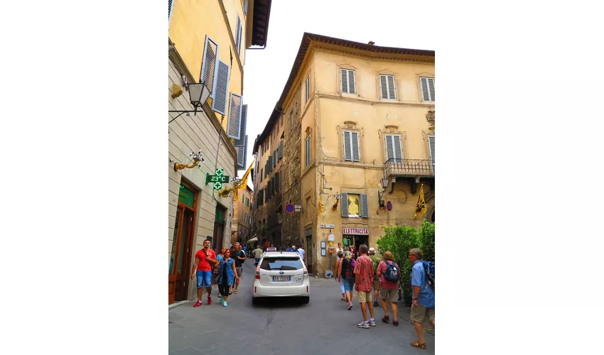 Palazzo Chigi Piccolomini alla Postierla