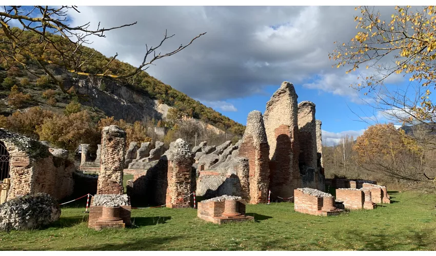 Römisches Amphitheater von Amiternum