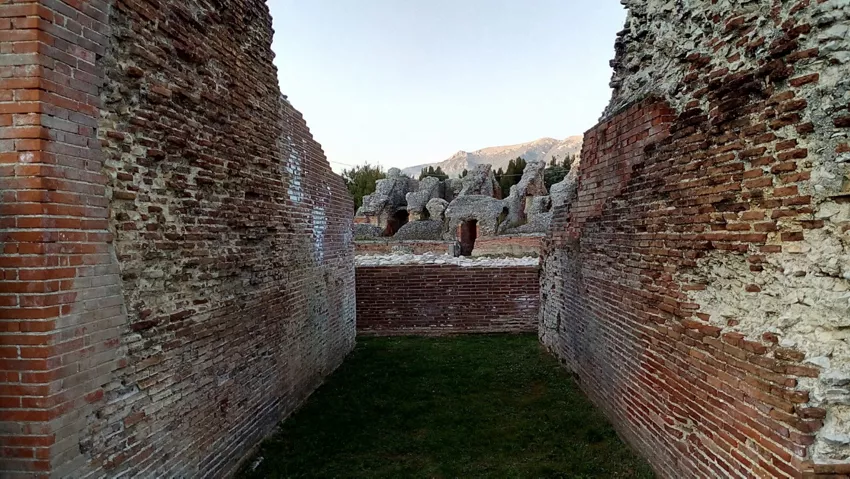 Anfiteatro Romano di Amiternum