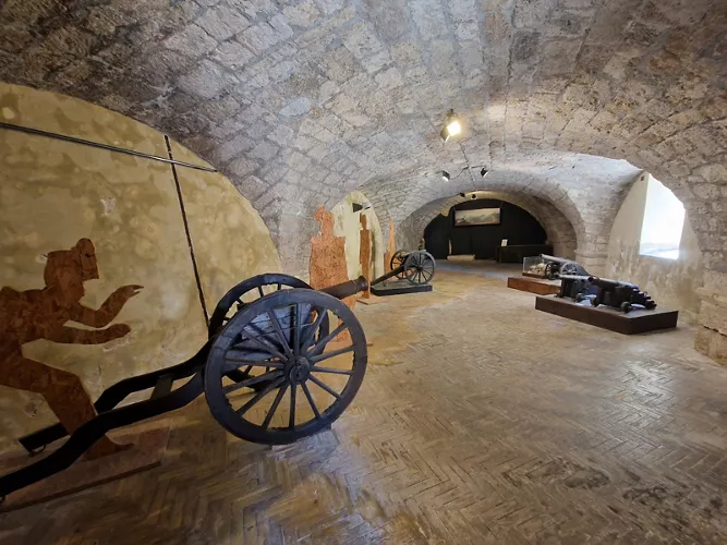 Fortezza e Museo delle Armi e Mappe antiche di Civitella del Tronto