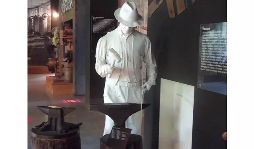 Museo dell'Arte Fabbrile e delle Coltellerie - Ufficio Turistico