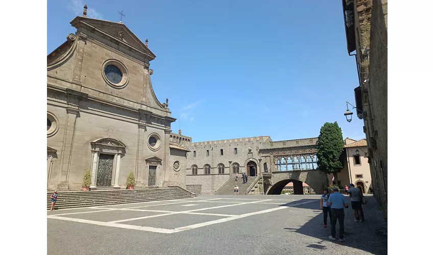 Monumentaler Komplex Colle Del Duomo