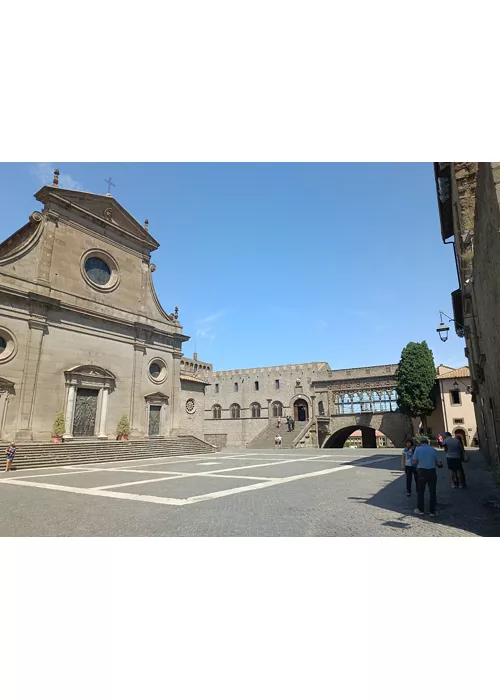 Monumentaler Komplex Colle Del Duomo