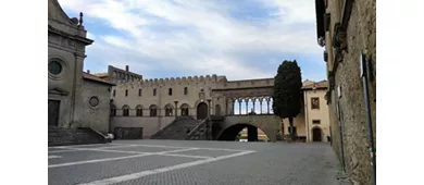 Monumentaler Komplex Colle Del Duomo