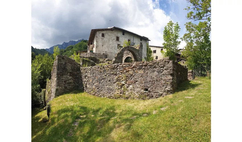 Museo de los Tasso y de la Historia Postal