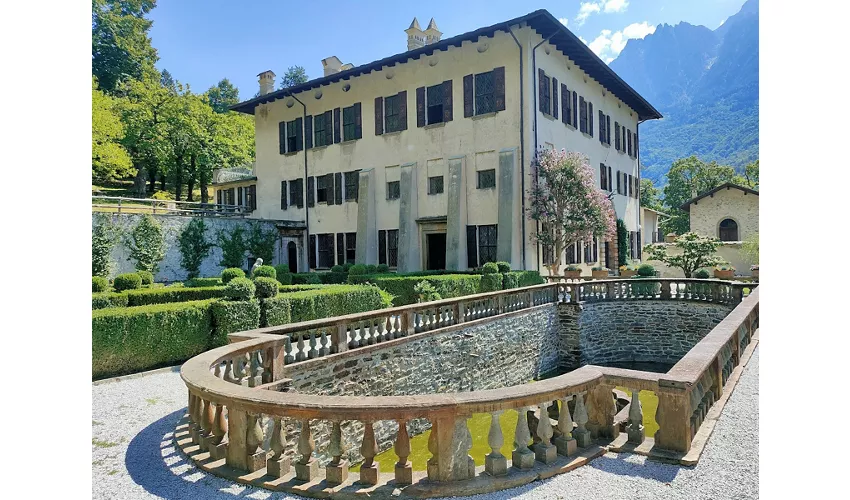Palazzo Vertemate Franchi