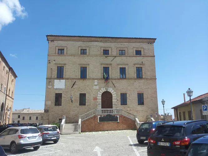 Museipiceni. it - Palazzo Bonomi Gera