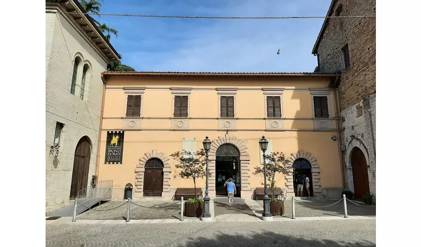 Museen der vergoldeten Bronzen und der Stadt Pergola