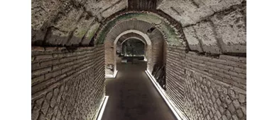 Naples souterraine