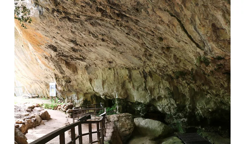 Grotte du Romito