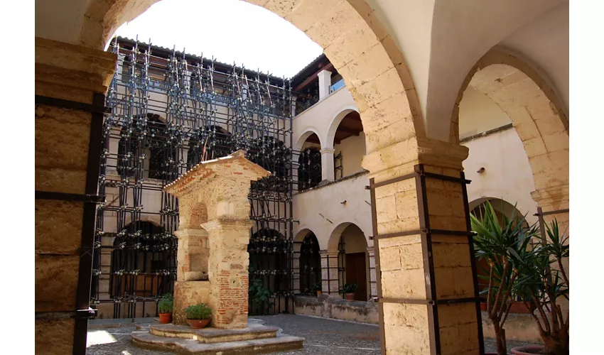 Brettii and Oenotrian Museum