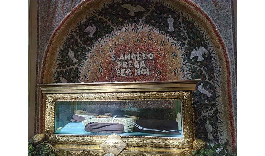 Basílica de Santo Ângelo de Acri