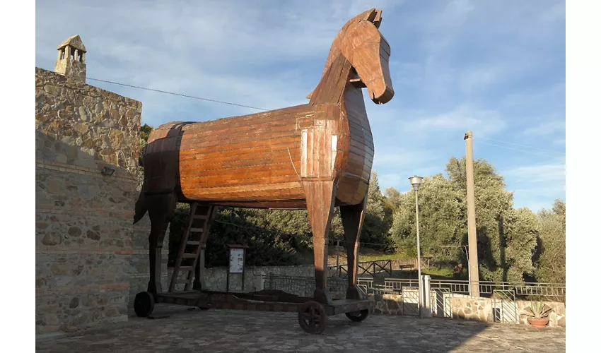 Parco Archeologico Timpone Della Motta Macchiabate Francavilla Marittima