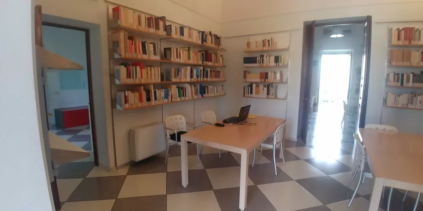 Biblioteca Comunale "Francesco Piccinno"