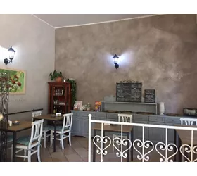 Il giardino del viale