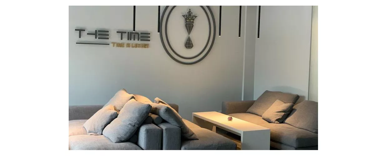 The Time - Luxury Lounge