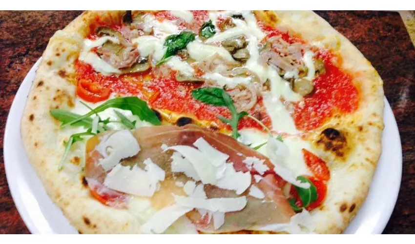 Antica Pizzeria La Centenaria a Materdei