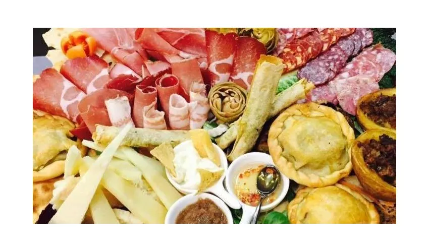 Osteria del Seminario ..dove i sapori della Tuscia e della Sardegna si incontrano..