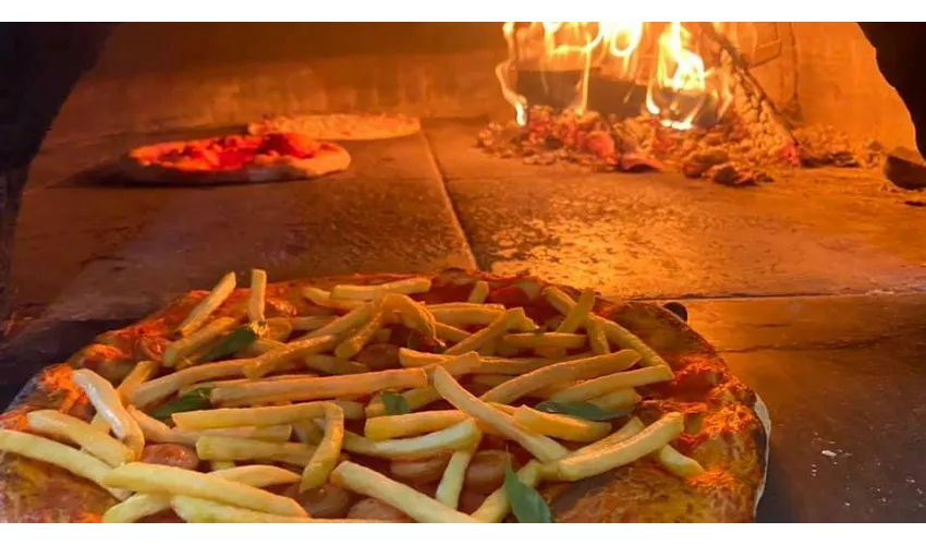 Shambó Pizzeria & More - BBQ, Birra, Vino, Drinks