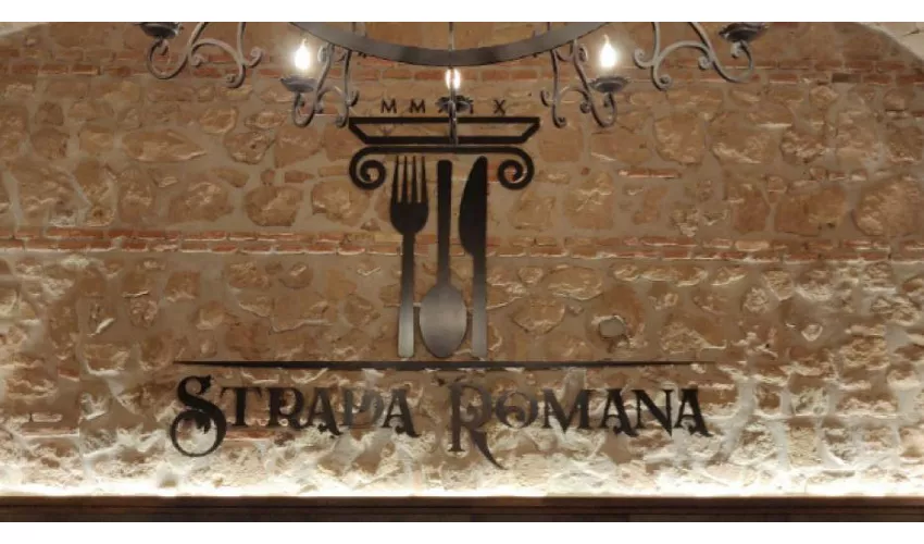 STRADAROMANA Restaurant