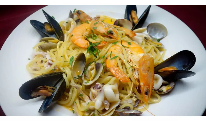 STRADAROMANA Restaurant