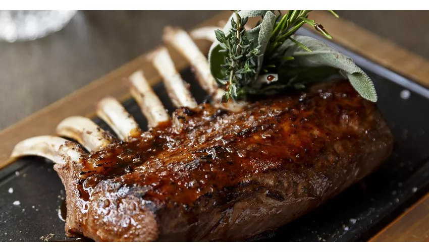 Al Mercato Steaks Burgers Piazza Alvar Aalto