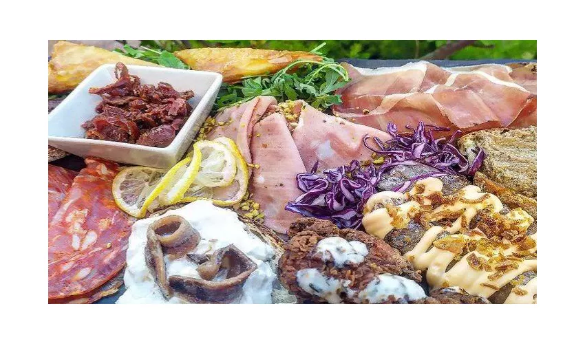 MEAT & BAKE BISTROT