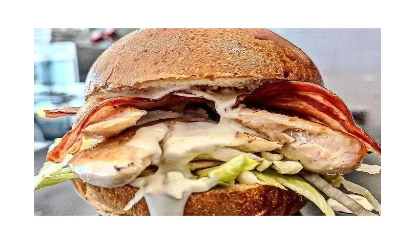 MEAT & BAKE BISTROT