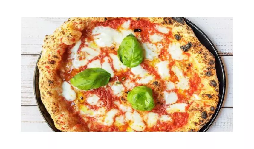 'A Pazziella