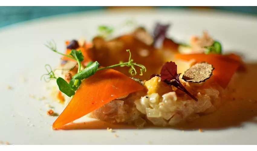 AllAlberone - Cucina con Cantina