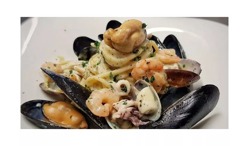 Ristorante Pizzeria Da Renzo - Bistecca - Giropizza - Comunioni - KM Zero - Pasta Fresca - Grigliate - Massarosa
