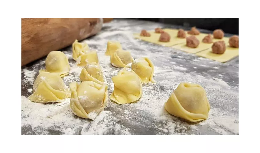 Ristorante Pizzeria Da Renzo - Bistecca - Giropizza - Comunioni - KM Zero - Pasta Fresca - Grigliate - Massarosa