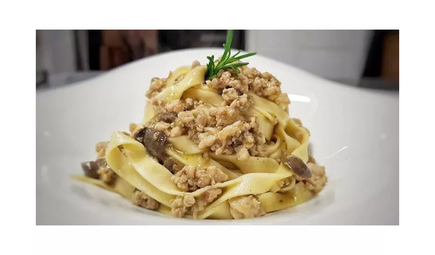 Ristorante Pizzeria Da Renzo - Bistecca - Giropizza - Comunioni - KM Zero - Pasta Fresca - Grigliate - Massarosa