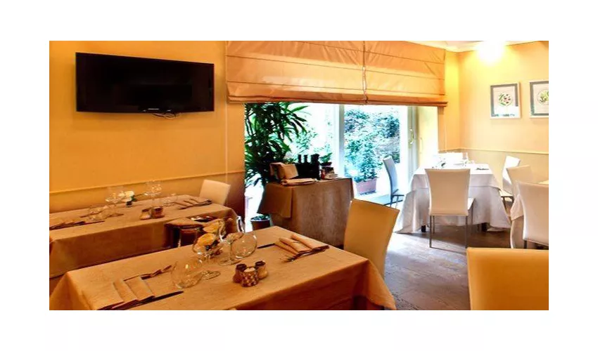 Piazza San Quirico,1