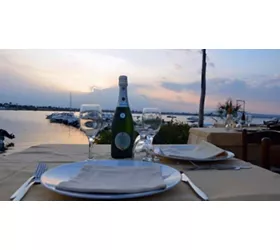 Ristorante L' Asteria Blu - Noleggio barche Pontoon Boat Siracusa