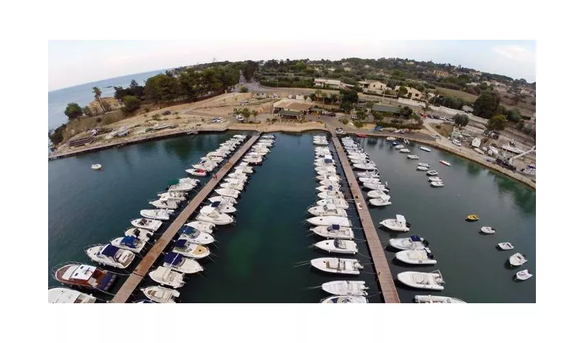 Ristorante L' Asteria Blu - Noleggio barche Pontoon Boat Siracusa