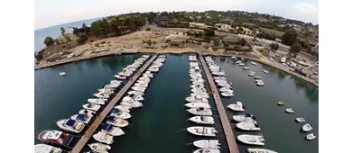 Ristorante L' Asteria Blu - Noleggio barche Pontoon Boat Siracusa