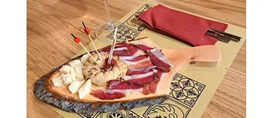 La Gustoteca food wine & beer