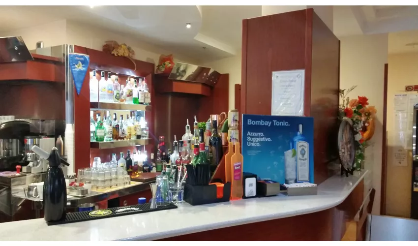 Bar Gardenia